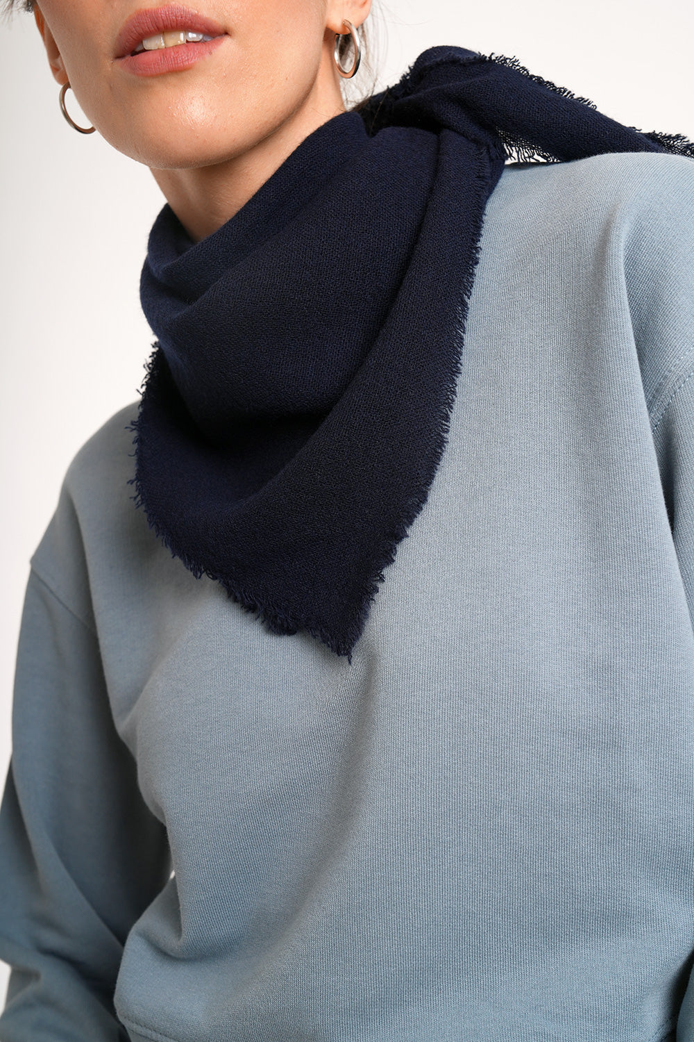 Cara Wool Scarf - dark blue