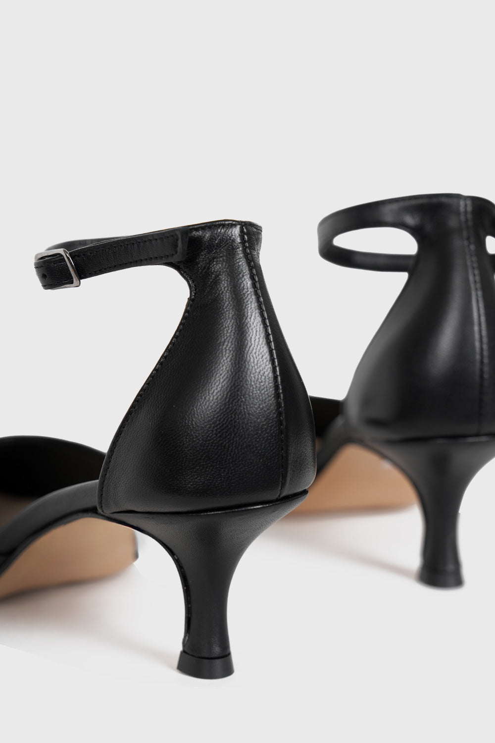 Vera Cam Shoe - black